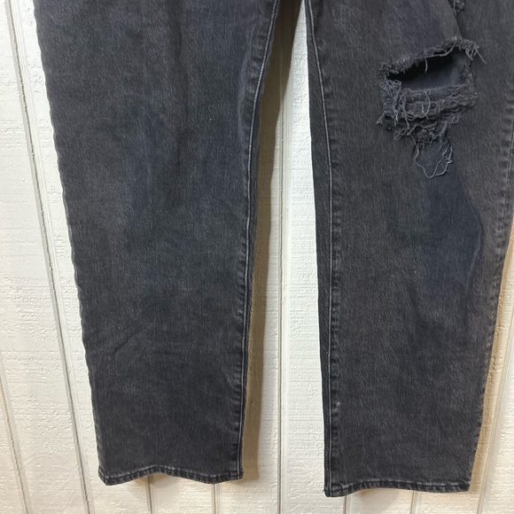 Madewell The Mid-Rise Perfect Vintage Jeans in Rosella Wash: Ripped Edition - Picture 3 of 9
